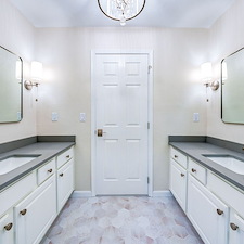 Winsome-Bathroom-in-Wyndham-Hills-Neighborhood 5